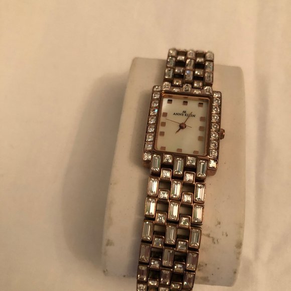 Anne Klein Watch - Picture 1 of 4